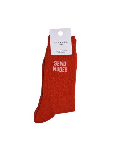 chaussettes rouges send nudes Félicie aussi