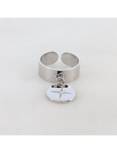 Bague argentée avec une pampille ronde ornée d'une étoile et d'un strass blanc boutiqueholala.com